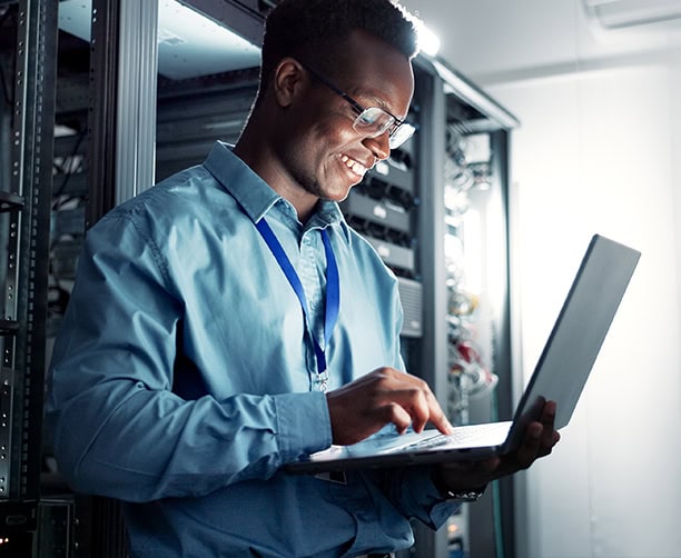 Network Engineer Working Data Center